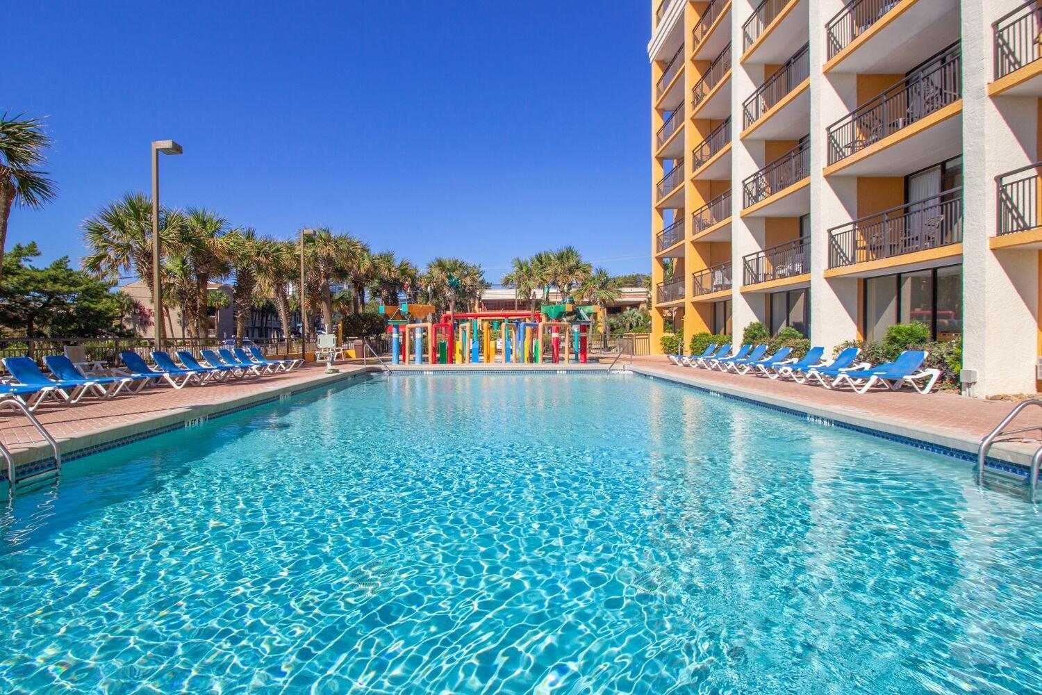 Oversized Ocean View Queen Suite With Beautiful Fireplace And Accents - Sleeps 4 Guests! Myrtle Beach Room photo